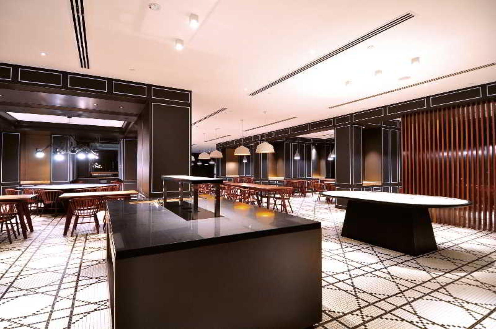 G Hotel Kelawai Tanjung Tokong Exterior foto The interior of the restaurant