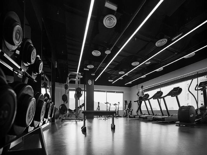 G Hotel Kelawai Tanjung Tokong Exterior foto The gym at the hotel