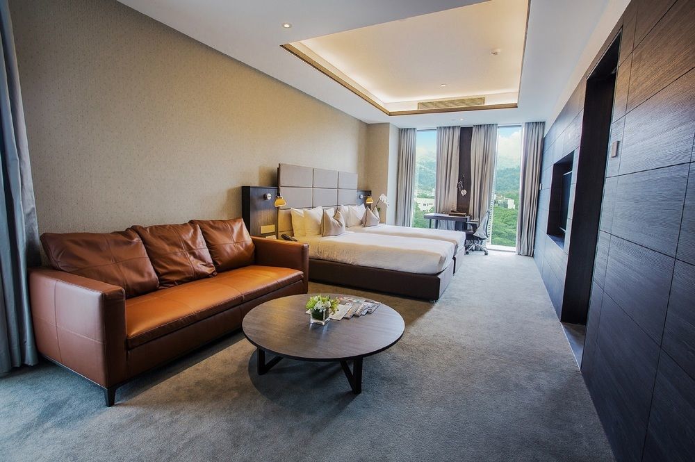G Hotel Kelawai Tanjung Tokong Exterior foto Deluxe Room