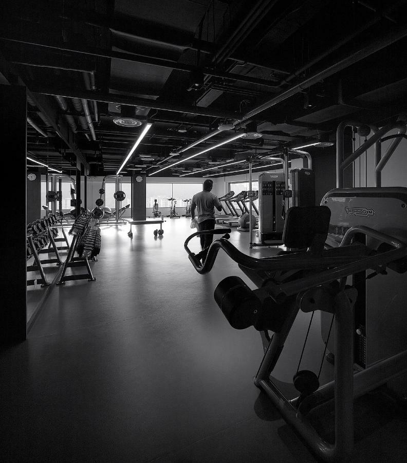 G Hotel Kelawai Tanjung Tokong Exterior foto The gym at the University of Nottingham